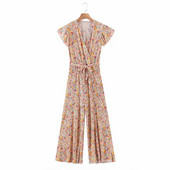 Model nou de salopetă de vară cu decolteu în V adânc și curea