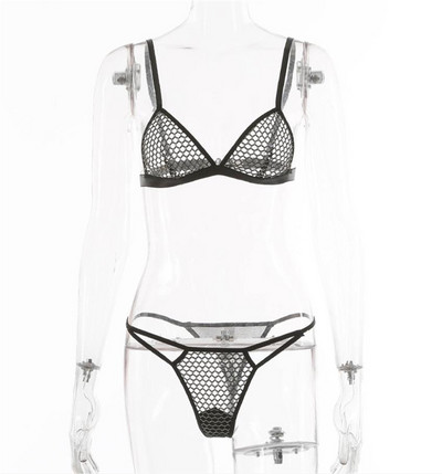 Lenjeria intimă de damă actuală în două părți