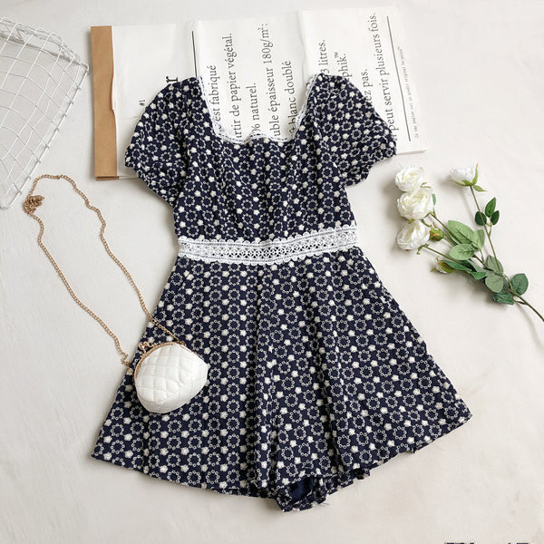 Salopeta scurta dama cu puncte in mai multe culori