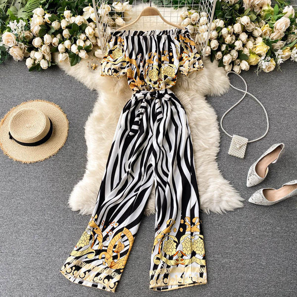 Salopetă casual de damă, cu decolteu barca și mâneci scurte