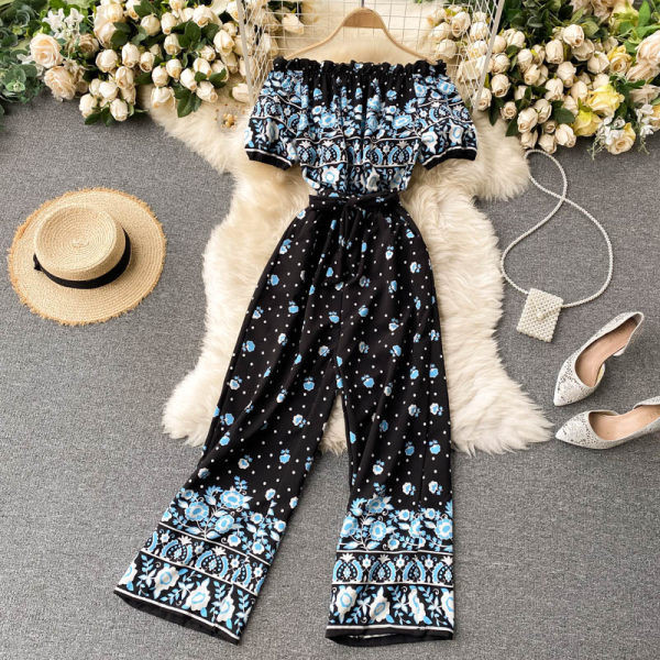 Salopetă casual de damă, cu decolteu barca și mâneci scurte