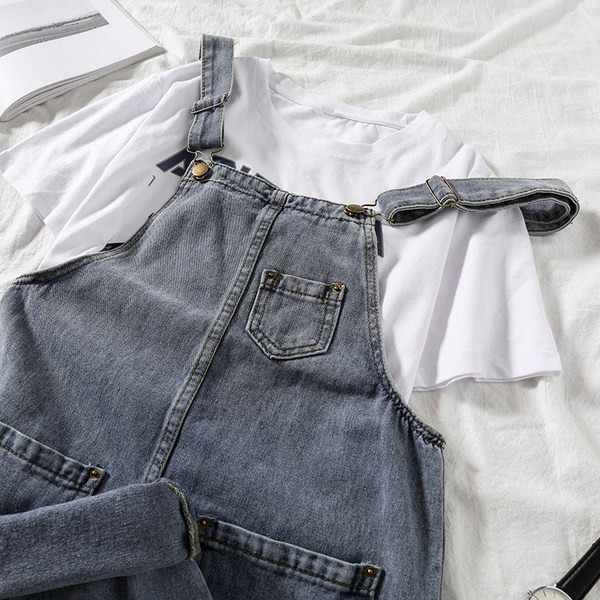 Salopeta de dama cu buzunare-denim