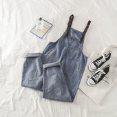 Salopetă largă pentru femei, cu buzunare din denim