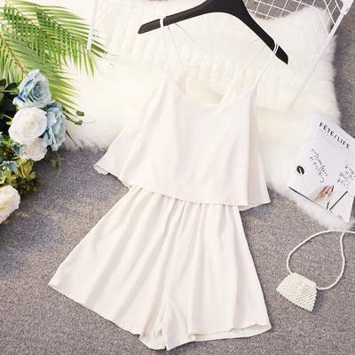 Salopetă scurtă de damă cu bretele încrucișate