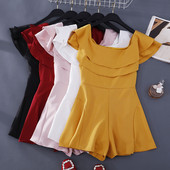 Μοντέρνες γυναικείες ολόσωμες φόρμες με βολάν και γυμνούς ώμους