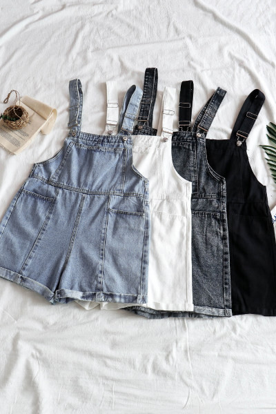 Salopeta de dama scurta din denim cu buzunare in patru culori