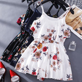 Salopeta dama de vara cu model floral si bretele subtiri