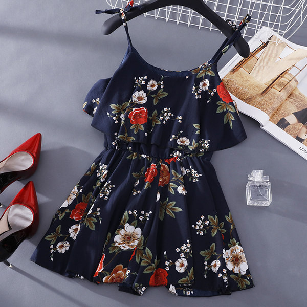 Salopeta dama de vara cu model floral si bretele subtiri