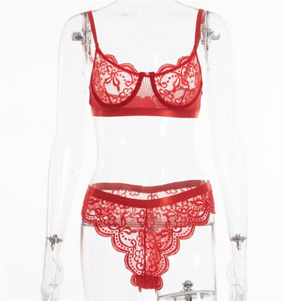 Set intim elegant de dama de tanga si sutien cu dantela