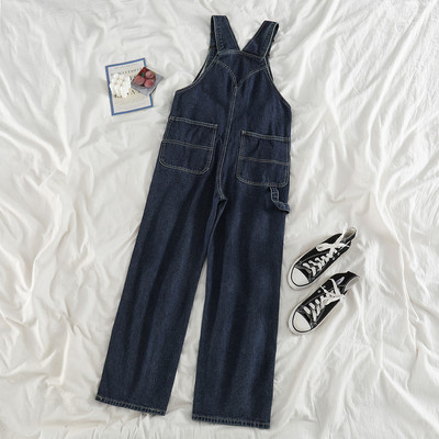 Ženski kombinezon od trapera - s džepovima i gumbima