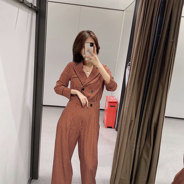 Salopeta de zi cu carouri cu nasturi