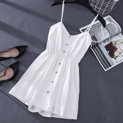 Salopeta scurta de dama cu nasturi si bretele subtiri