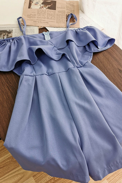 Salopeta dama cu bucle si bretele subtiri - model scurt