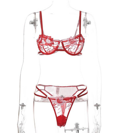 Μοντέρνο γυναικείο σετ από στρινγκ και σουτιέν