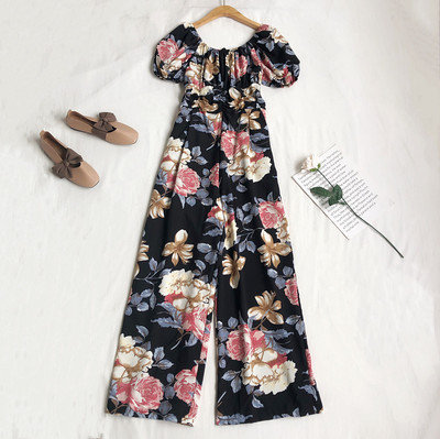 Γυναικεία μακρυμάνικη ολόσωμη φόρμα με λουλουδάτο μοτίβο και κοντά μανίκια