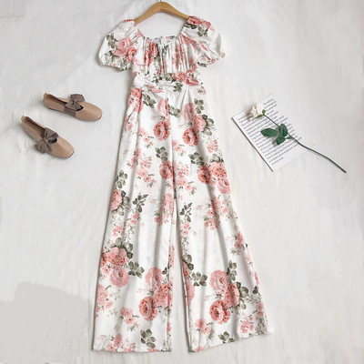 Γυναικεία μακρυμάνικη ολόσωμη φόρμα με λουλουδάτο μοτίβο και κοντά μανίκια