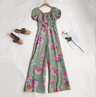 Γυναικεία μακρυμάνικη ολόσωμη φόρμα με λουλουδάτο μοτίβο και κοντά μανίκια