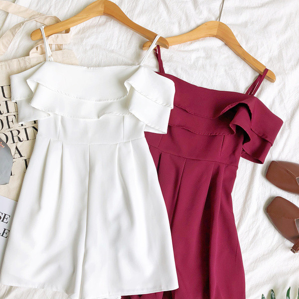 Salopeta de dama moderna cu bretele subtiri in trei culori