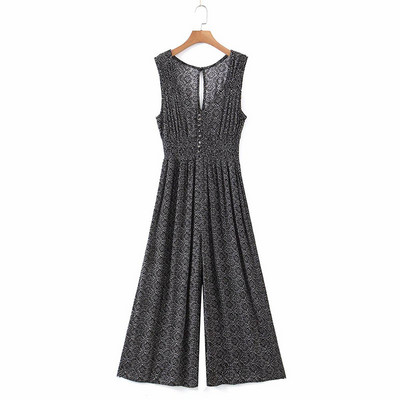 Salopetă lungă cu picioare largi și nasturi