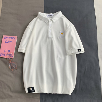 Tricou bărbătesc cu aplicație și mâneci scurte - mai multe modele