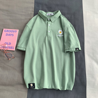 Tricou bărbătesc cu aplicație și mâneci scurte - mai multe modele