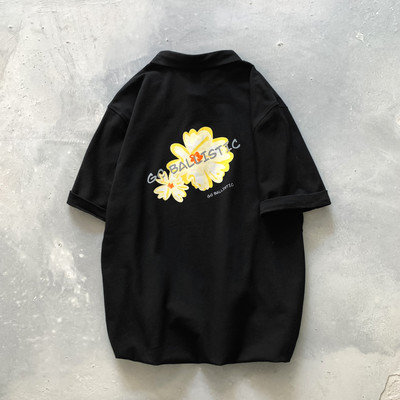 Tricou bărbătesc cu aplicație și mâneci scurte - mai multe modele