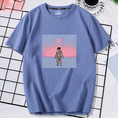 Ανδρικό μπλουζάκι με διάφορες εφαρμογές