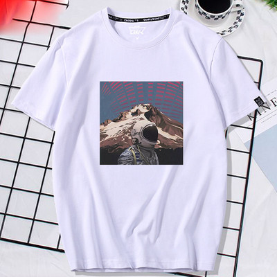 Ανδρικό μπλουζάκι με διάφορες εφαρμογές