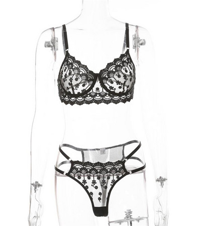 Set modern din două părți sutien și tanga