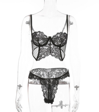 Set elegant de sutien și tanga cu dantelă