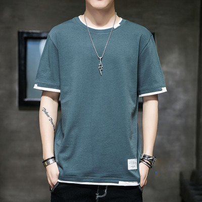 Ανδρικό μπλουζάκι απλό μοντέλο με οβάλ λαιμόκοψη