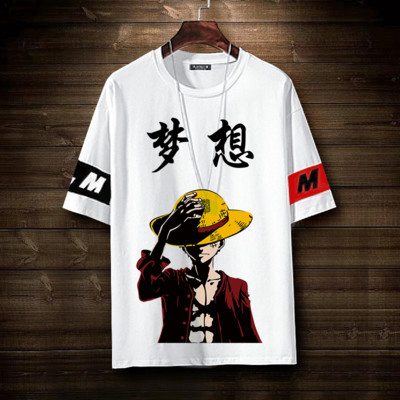 Tricou barbatesc cu decolteu rotund si aplicatie