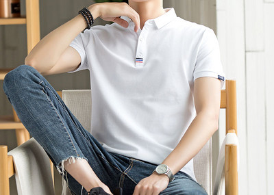 Ανδρικό μπλουζάκι με κλασικό κολάρο και κουμπιά