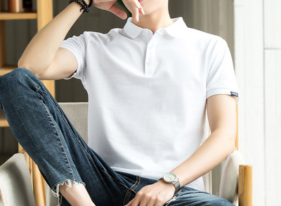 Ανδρικό μπλουζάκι με κλασικό κολάρο και κουμπιά