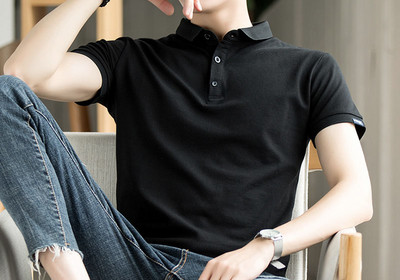 Tricou barbatesc cu nasturi si guler clasic