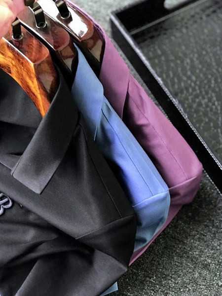 Bluza barbatesta cu broderie si guler clasic