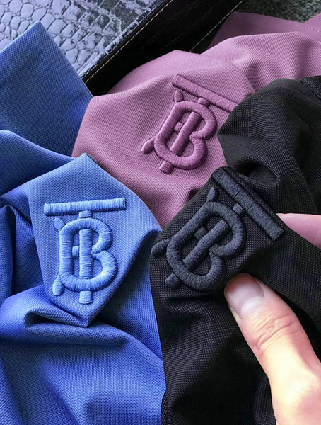 Bluza barbatesta cu broderie si guler clasic