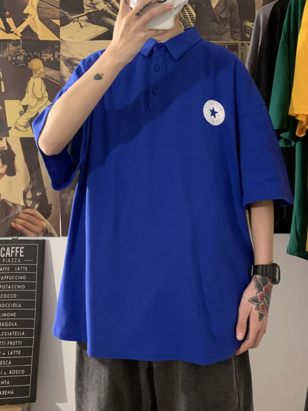 Bluza barbateasca model larg cu imprimeu si guler clasic