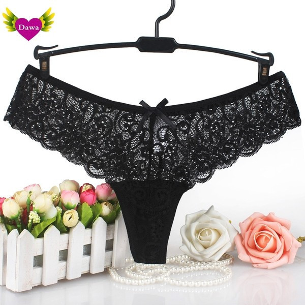 Μοντέρνα γυναικεία στρινγκ με κορδέλα