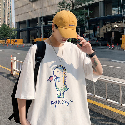 Tricou casual barbatesc cu aplicatie si maneci scurte in mai multe culori