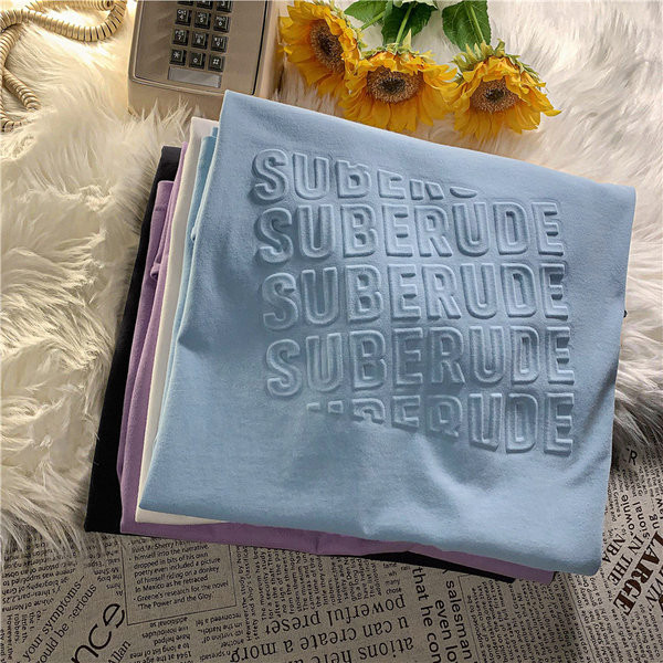 Tricou pentru bărbați cu inscripții și mâneci scurte