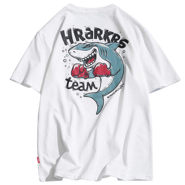 Tricou pentru bărbați cu decolteu oval și aplicație colorată