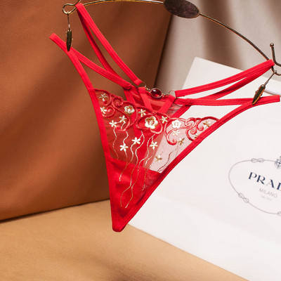 Aktuelne ženske tange sa vezom i ukrasnim kamenčićem