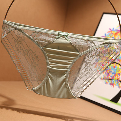 Bikini de damă de actualitate cu dantelă