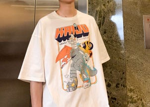 Tricou casual barbatesc cu decolteu rotund si aplicatie