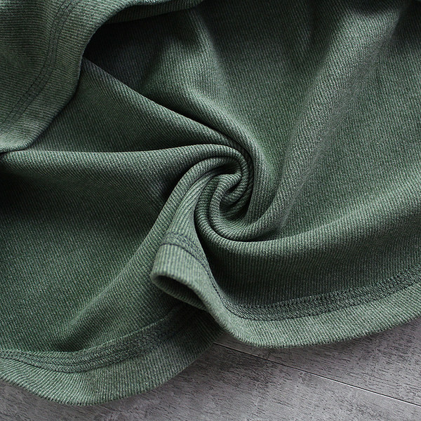 Novi model muške bluze sa okruglim izrezom i dugim rukavima