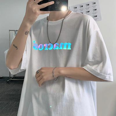 Tricou pentru bărbați cu inscripție și mâneci scurte