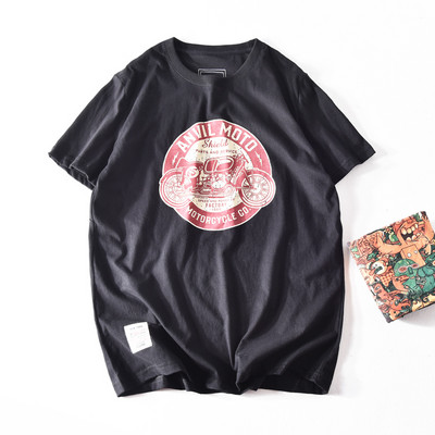 Tricou casual barbatesc cu aplicatie si decolteu oval