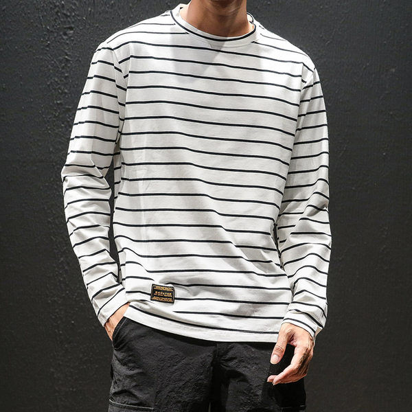 Bluză bărbătească în dungi, cu mâneci lungi și decolteu rotund