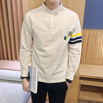 Bluză bărbătească cu nasturi și guler jos